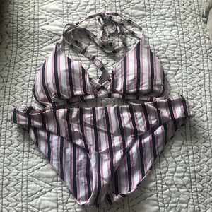 Striped bikini set